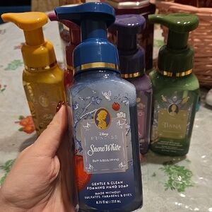 Nwt Disney Princess Snow White